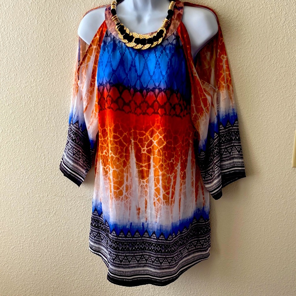 Bebe butterfly sleeve cocktail dress cold shoulder